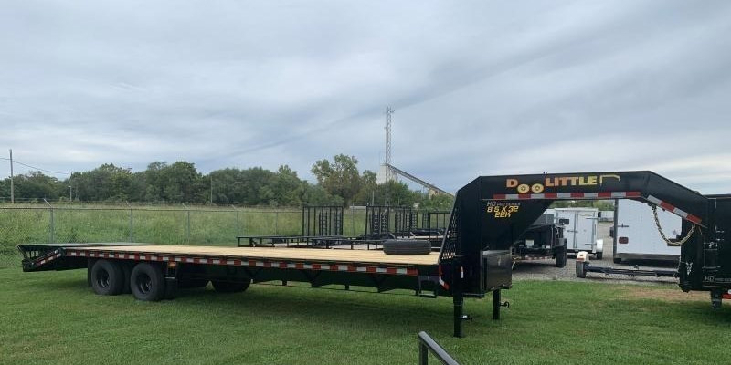 Gooseneck Trailers in DL Truck & Trailer Outfitters of Springfield, Springfield, Illinois
